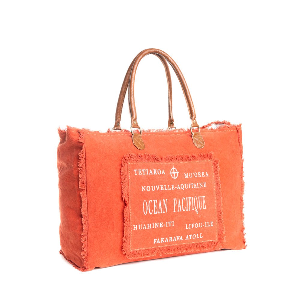L'Atlantique Weekender in Salmon - Image 2